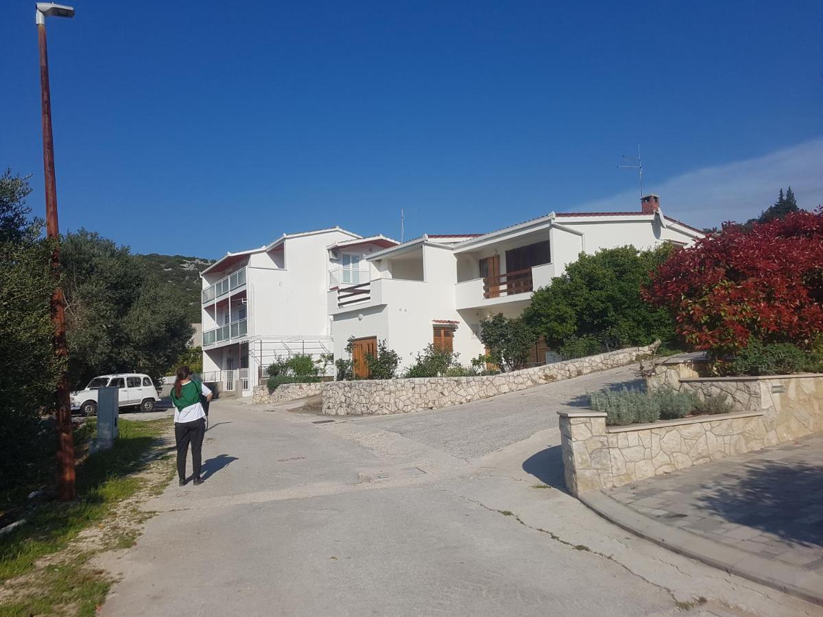 Six Bedroom Holiday Home Matea โพลเช ภายนอก รูปภาพ