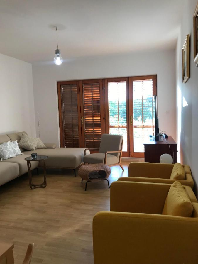 Six Bedroom Holiday Home Matea โพลเช ภายนอก รูปภาพ