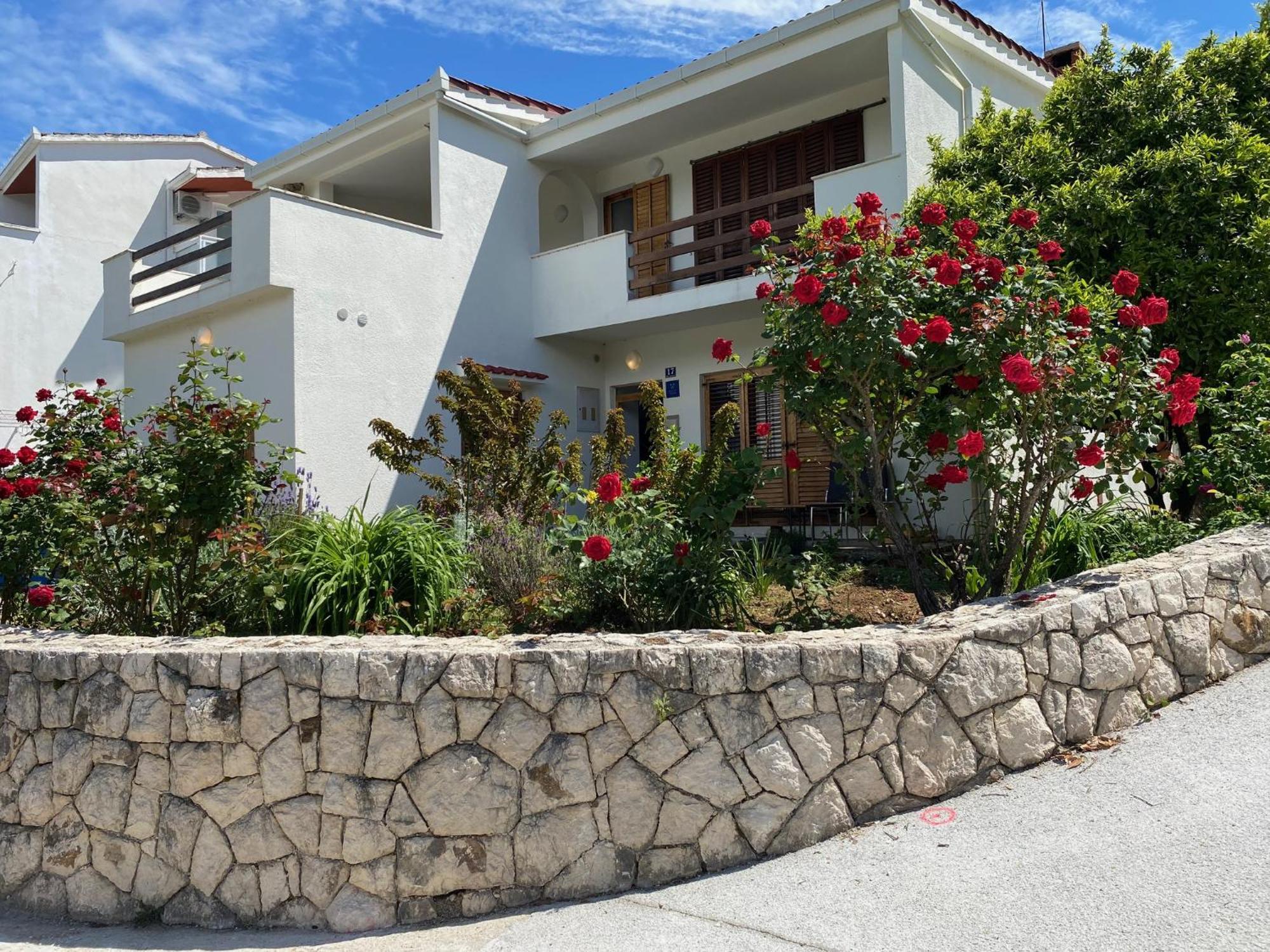 Six Bedroom Holiday Home Matea โพลเช ภายนอก รูปภาพ