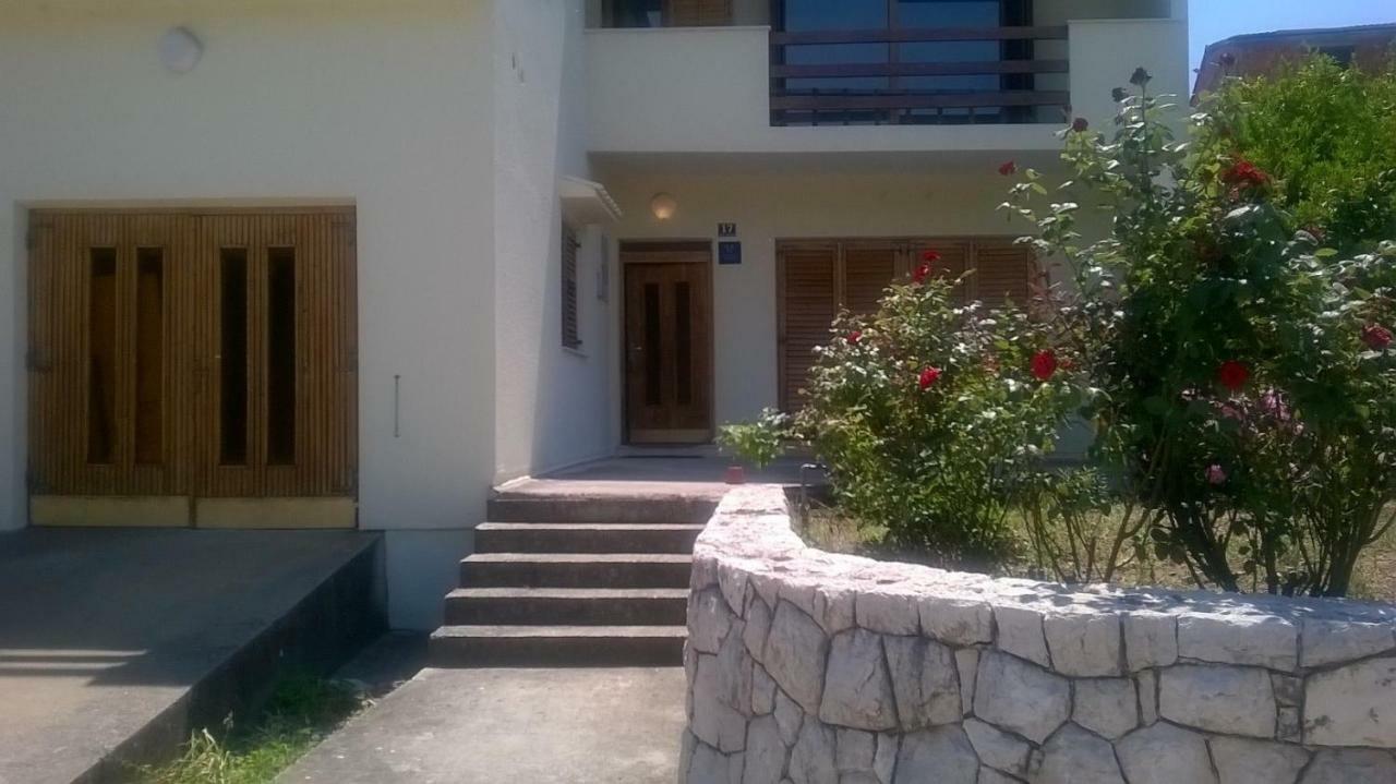 Six Bedroom Holiday Home Matea โพลเช ภายนอก รูปภาพ